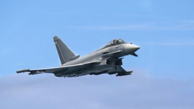 Британски самолети прехванаха подозрителни руски изтребители