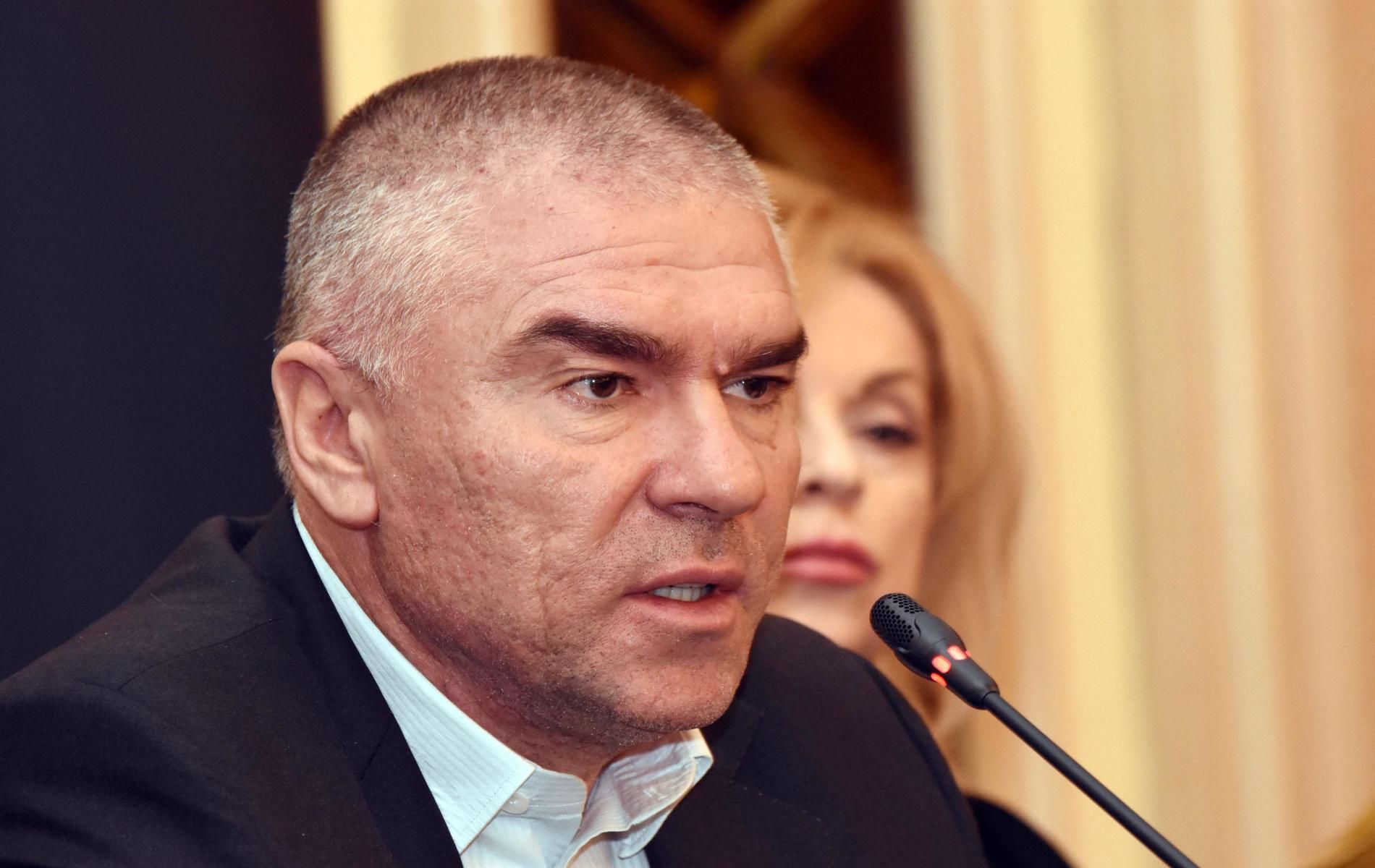 Прокуратурата да се задейства за вицепремиера Каракачанов, призова лидерът на ВОЛЯ Веселин Марешки