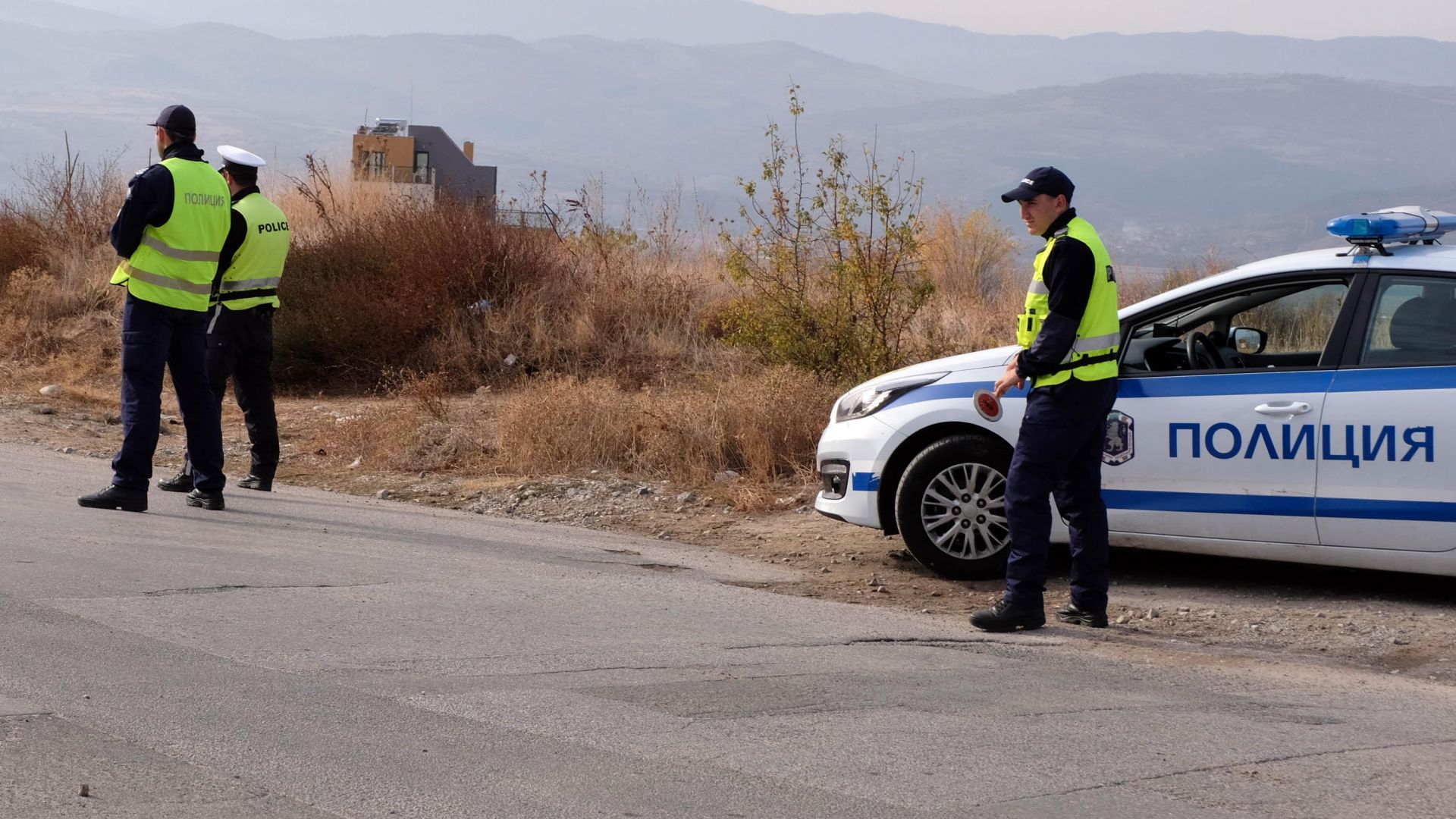 Полицията задържа след катастрофа край Генерал Тошево тракторист с близо
