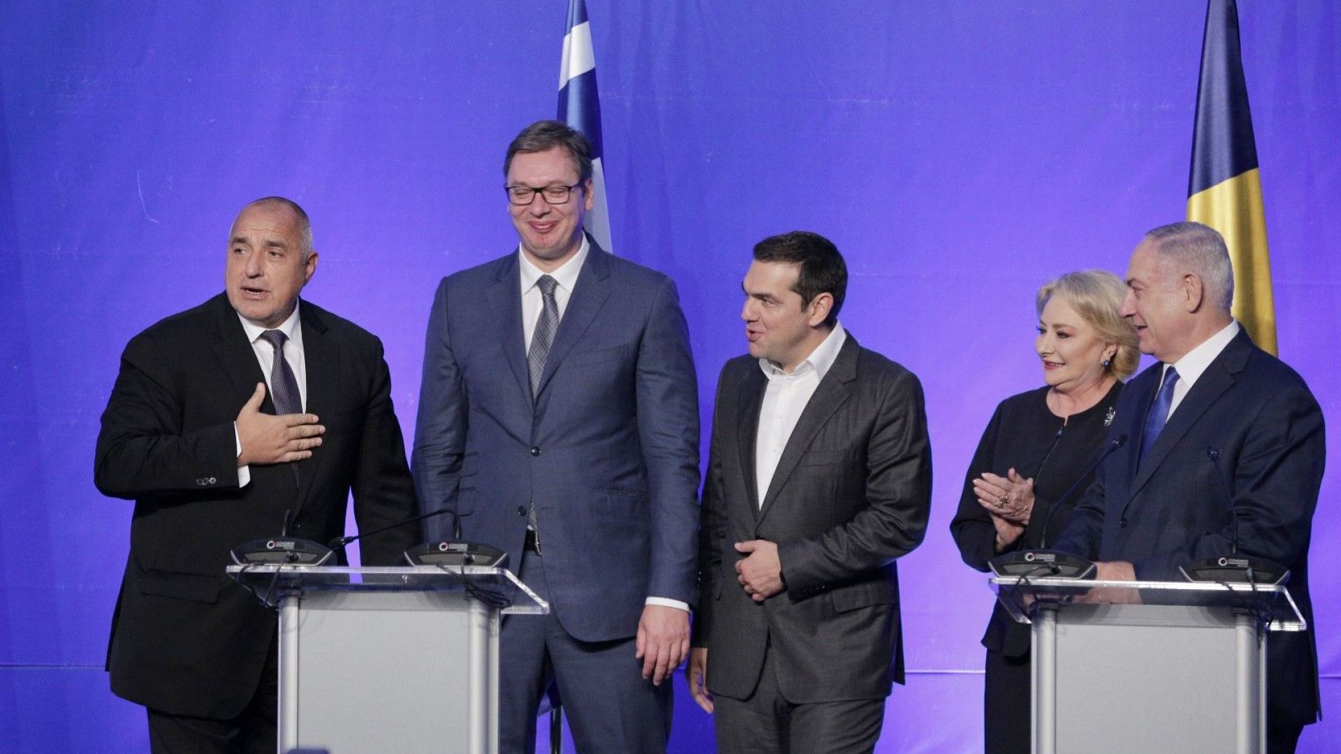 За изграждането на две магистрали които да свързват гръцкото пристанище