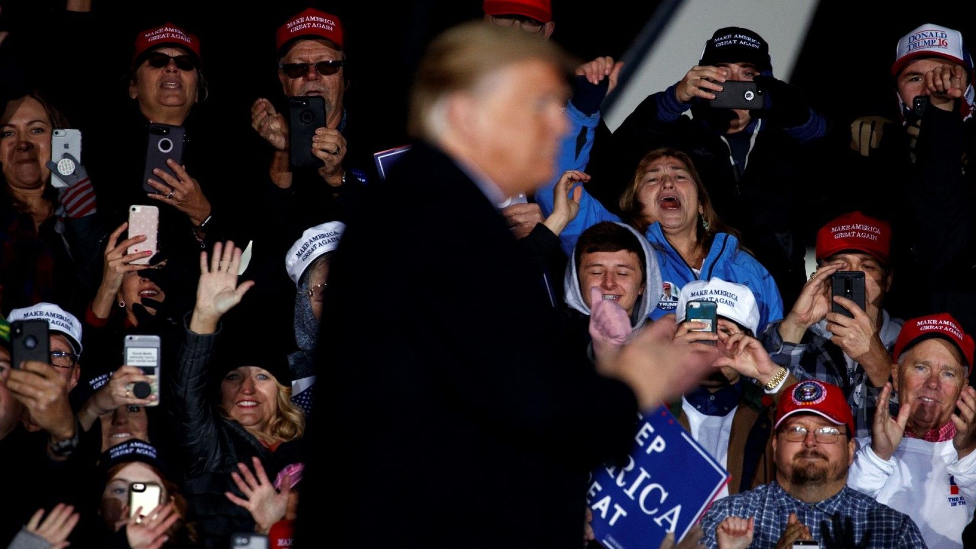 Броени дни преди американските парламентарни избори голямата неяснота продължава последните