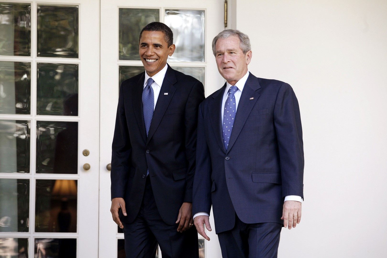 Седмица след изборите Джордж Буш и Барак Обама се срещнаха в Белия дом