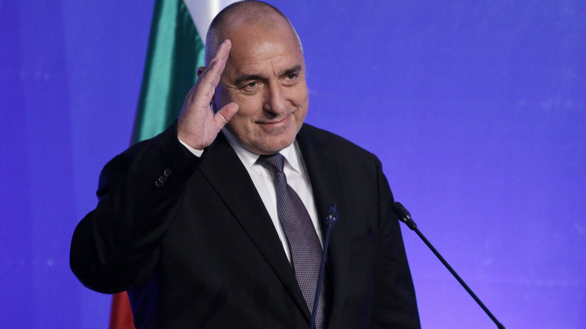 Борисов към Станишев: Продължавайте да давате поводи за гордост на България!
