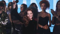 Линдзи Лоън очаква първото си дете (снимка)