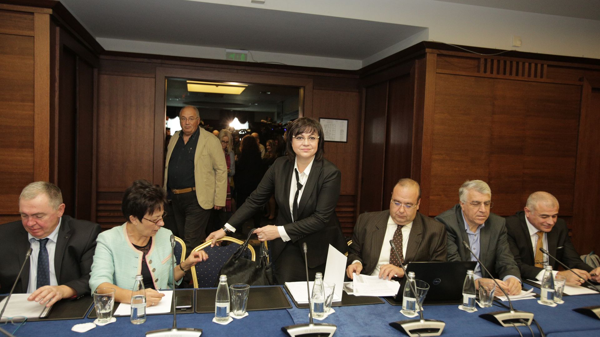 В алтернативния бюджет връщаме формирането на инвестиционен фонд като за