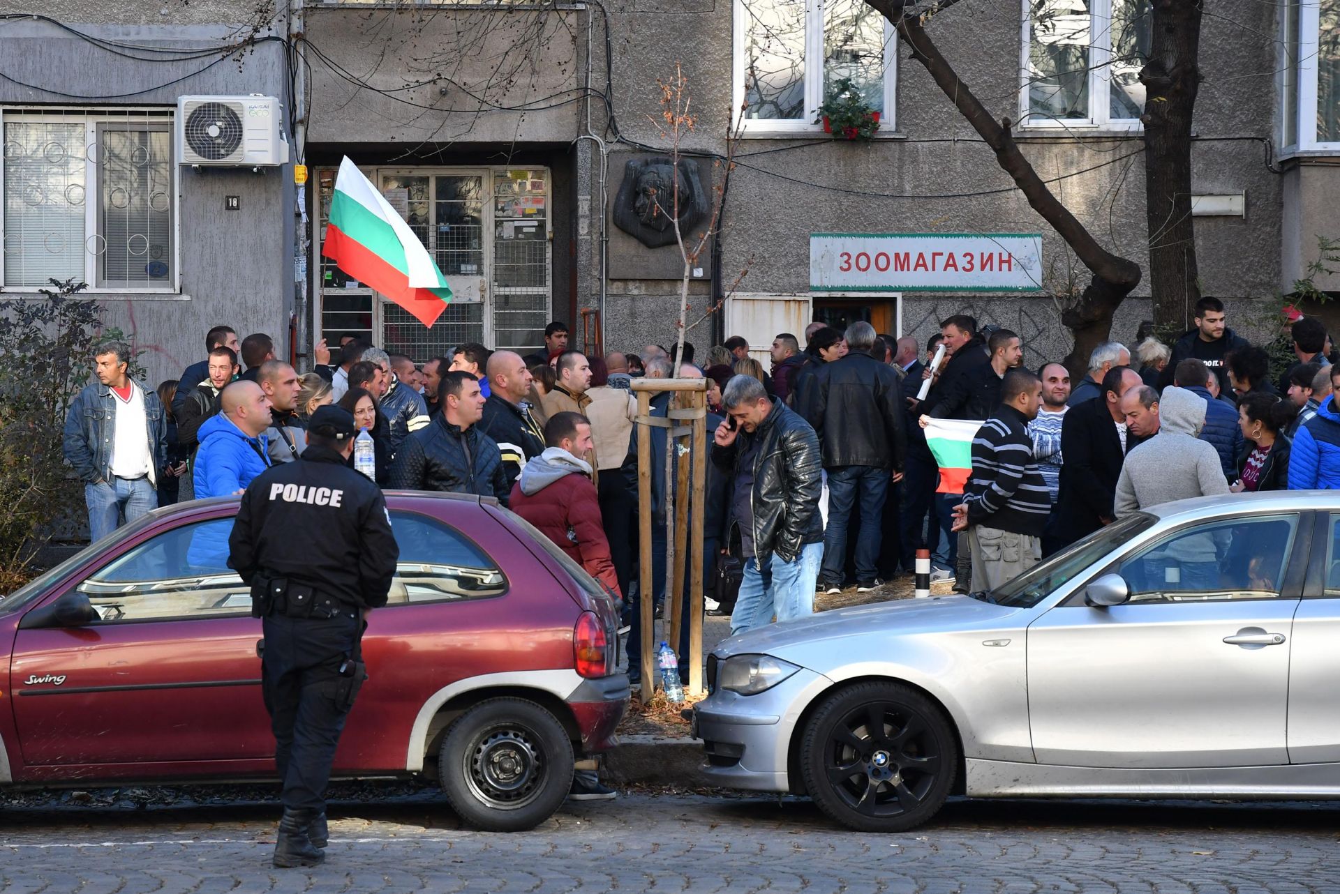 Птицевъди протестират срещу мерките за ограничаване на птичия грип