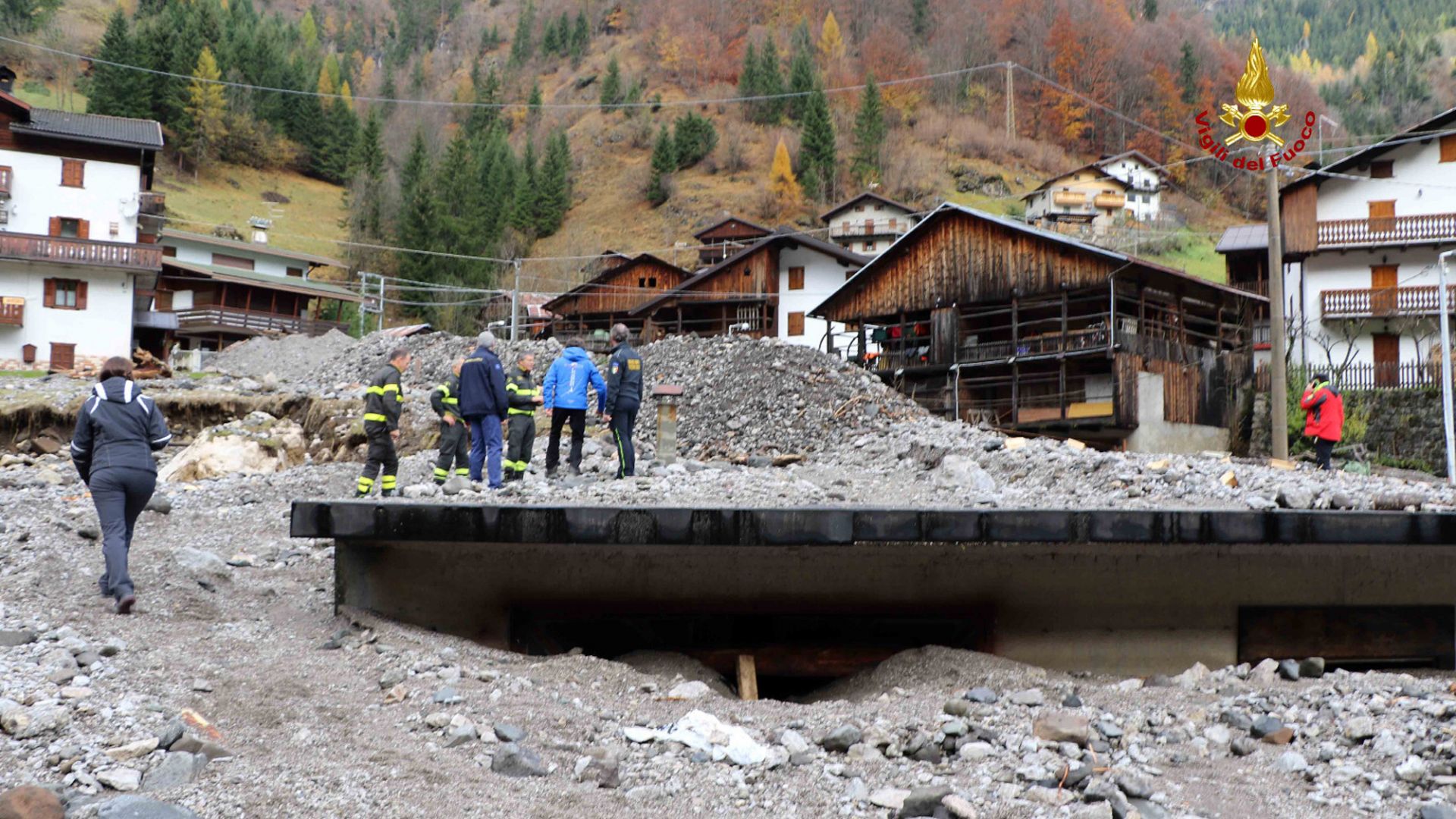 Смъртоносните наводнения които опустошиха Италия и убиха цяло семейство в