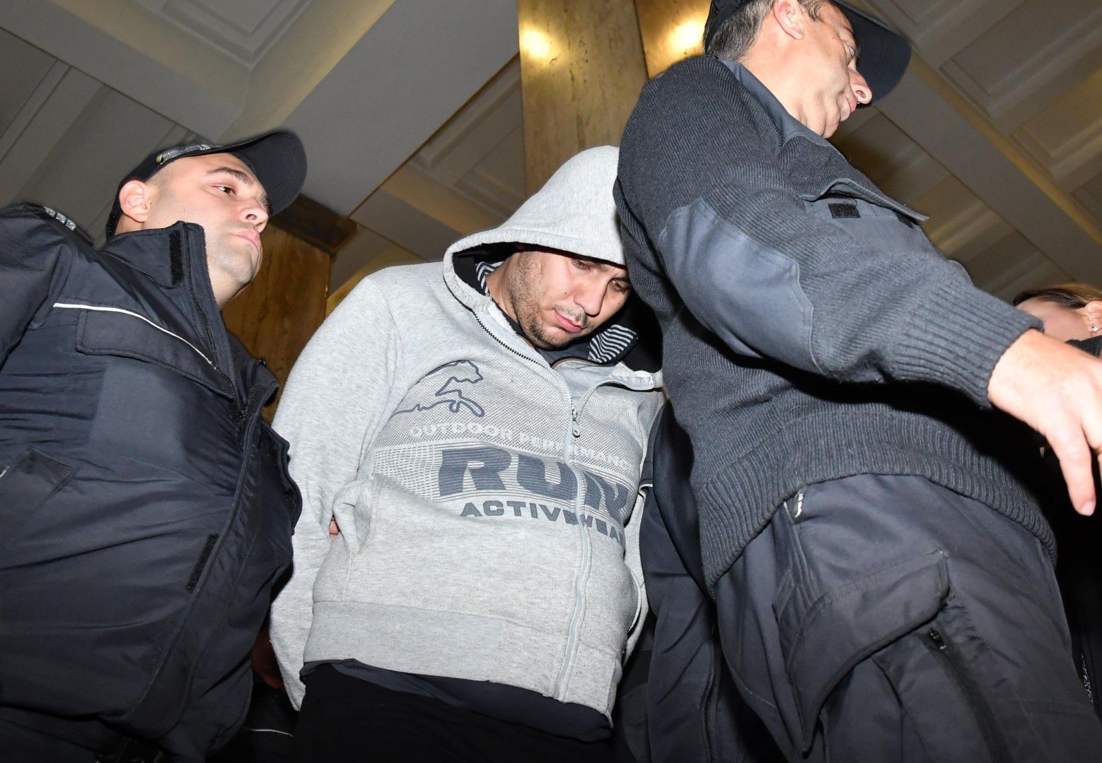 Викторио Александров иска домашен арест
