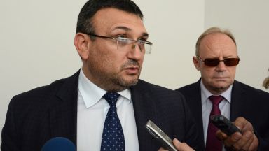 Маринов: Задържаният в президентството е имал намерения да използва оръжието