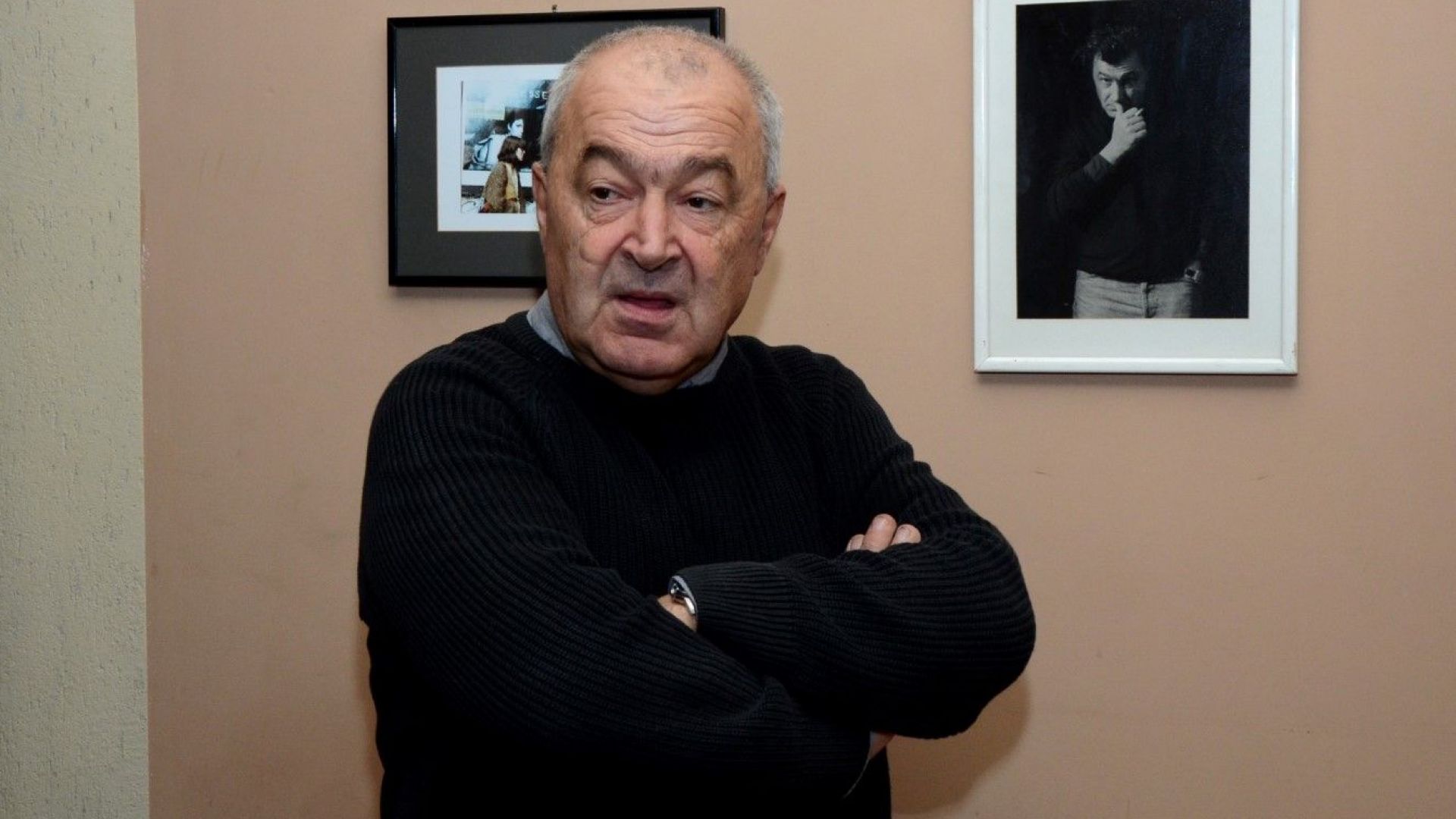 Известният български режисьор Петър Попзлатев е настанен в болница в