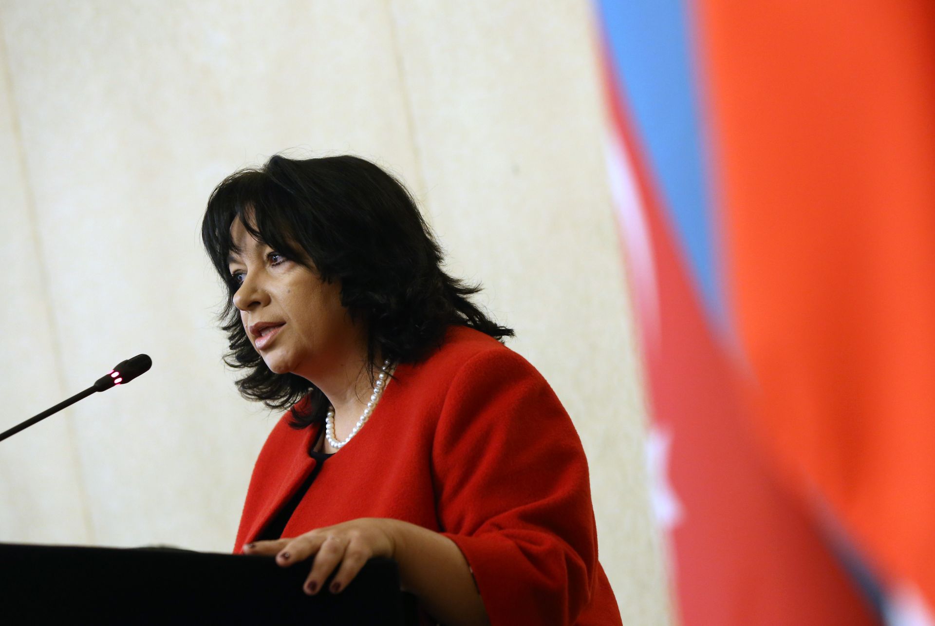 "Работим за това България да запази своето стратегическо място на газовата карта на Европа", заяви Теменужка Петкова