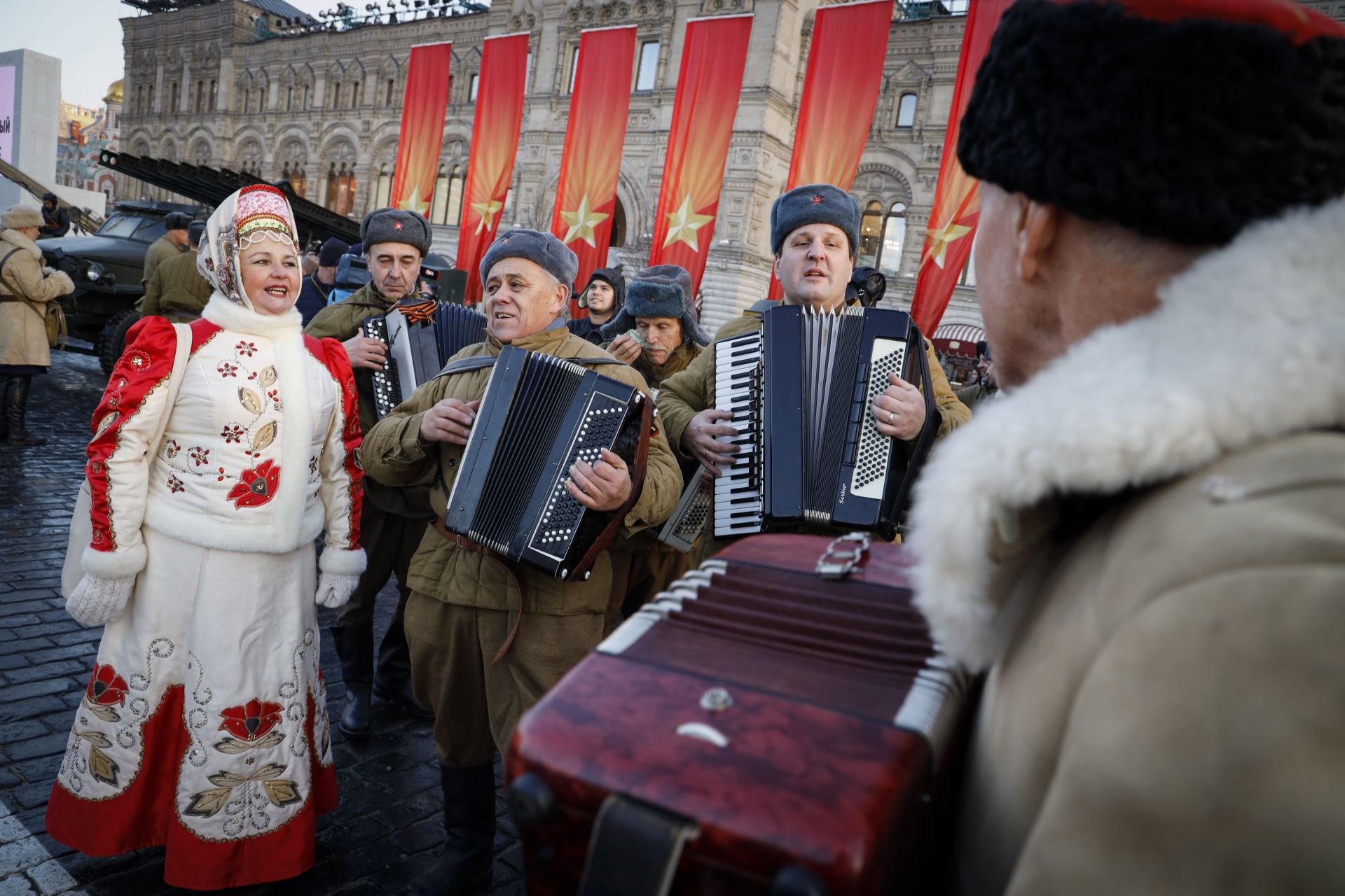 Възстановка на историческия парад от 1941 г. в Москва