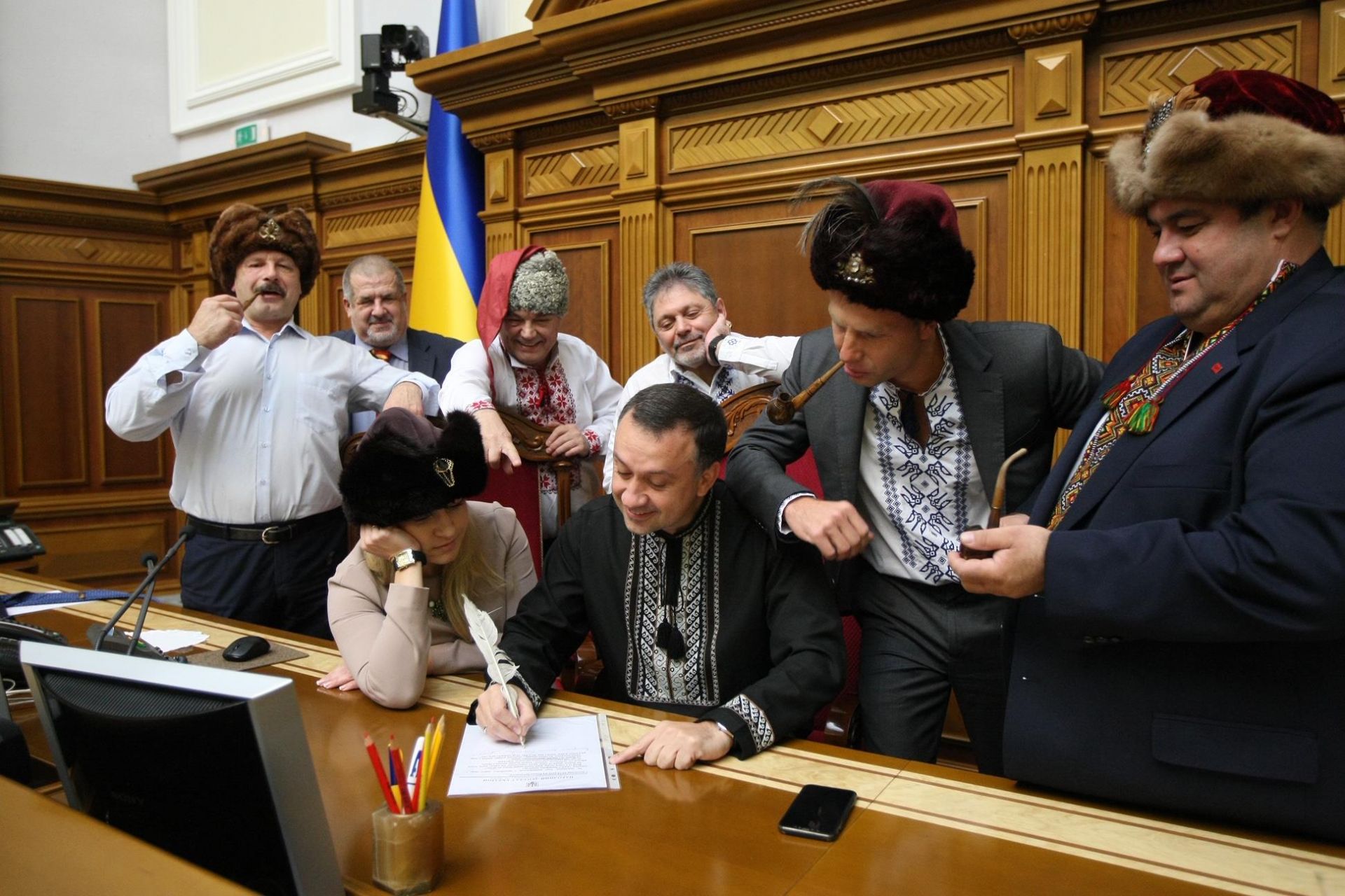 Украинските депутати преобразени като в картината на Репин