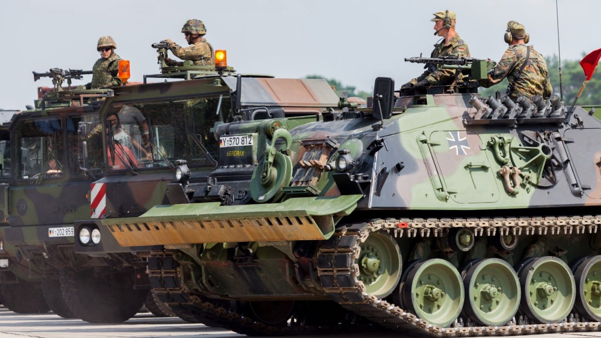 В Париж днес официално бе създадена коалиция на европейски армии