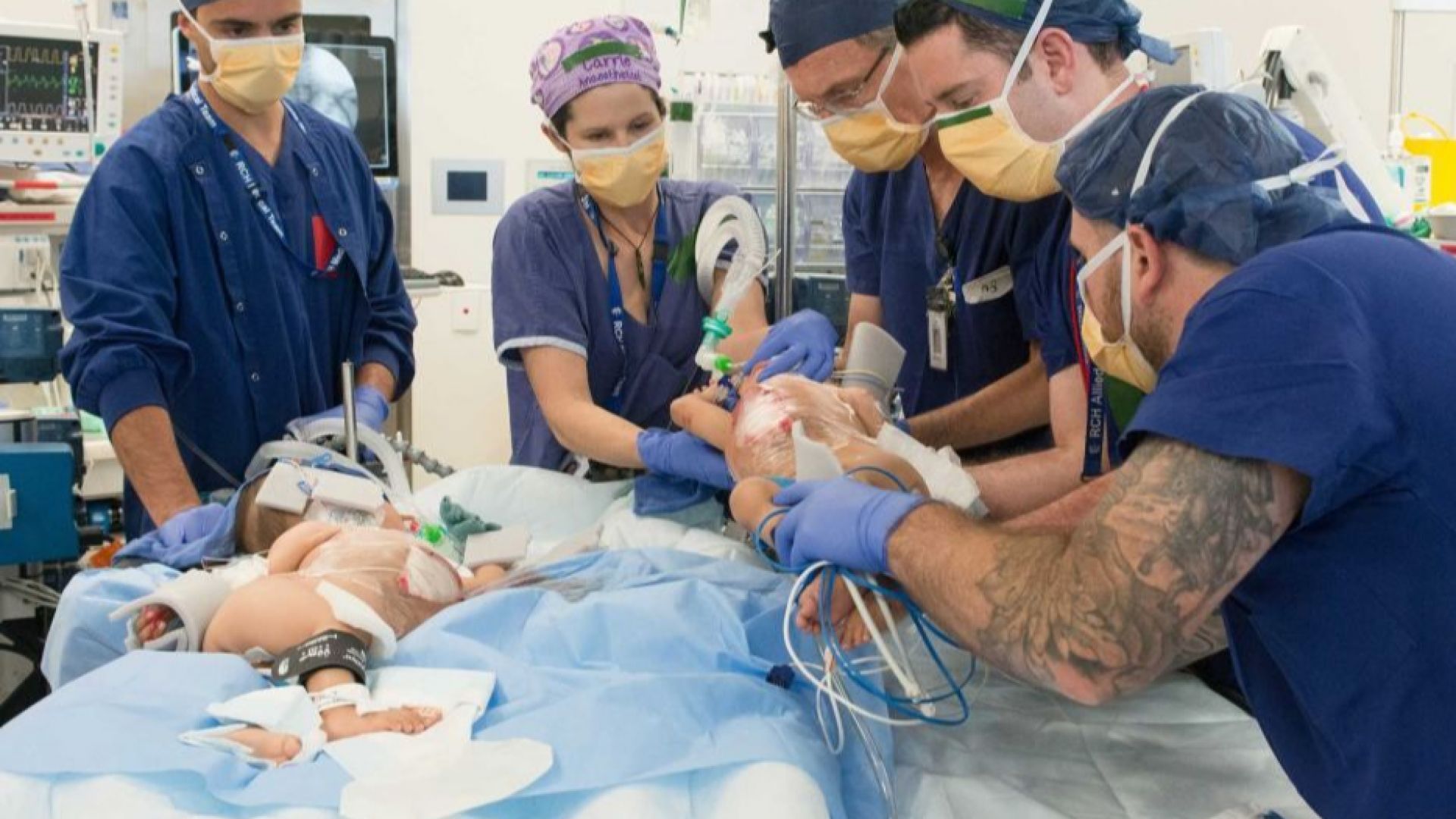 Хирурзи от Royal Children`s Hospital в Мелбърн извършиха успешна операция