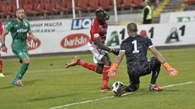 ЦСКА се измъчи, но отключи вратата на бистричани