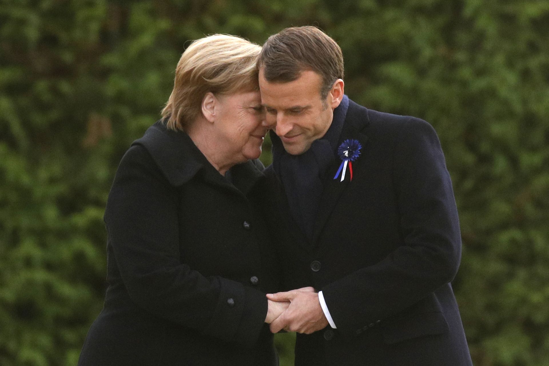 Меркел и Макрон на церемонията в Париж