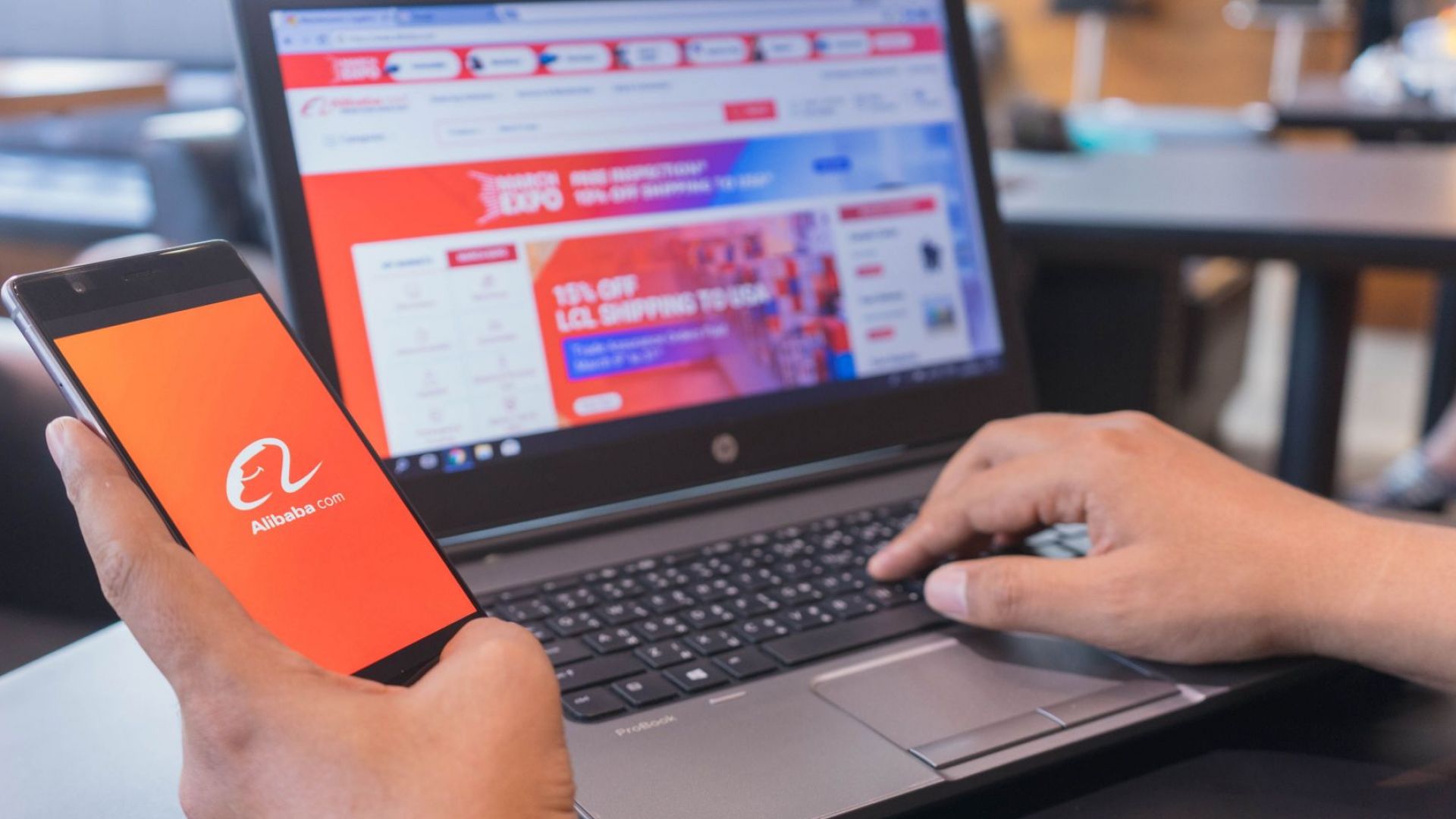 От понеделник онлайн търговците вече няма да могат да блокират