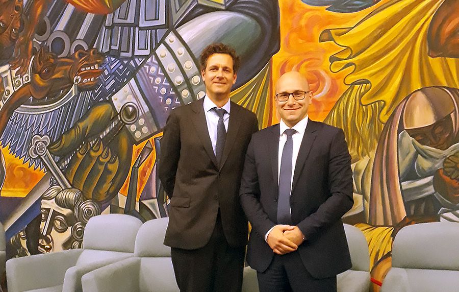 От ляво на дясно: Даниел Дрюър, длъжностно лице по защита на данните и ръководител на звеното за защита на данните в Европол и Пламен Славов, DPO на Credissimo