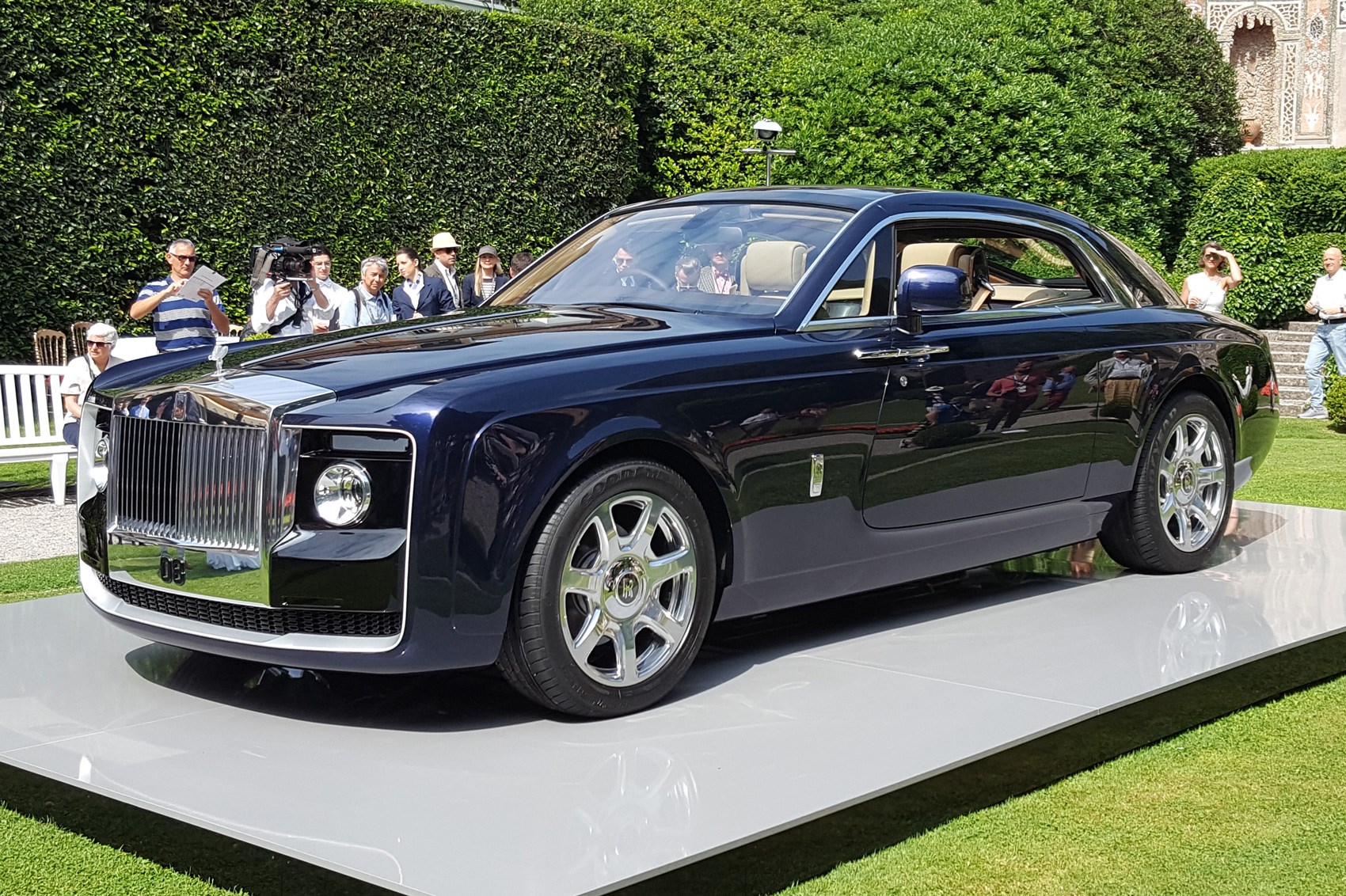 Брекзит спира производството на Rolls-Royce?