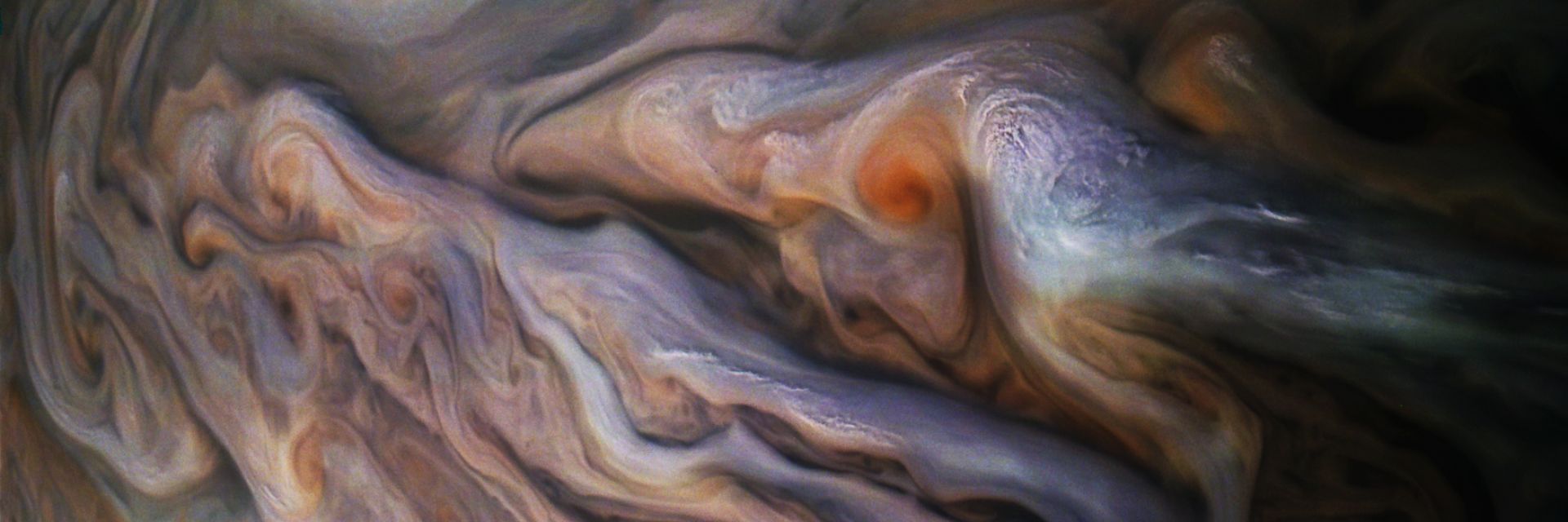 НАСА публикува нови снимки от Юпитер