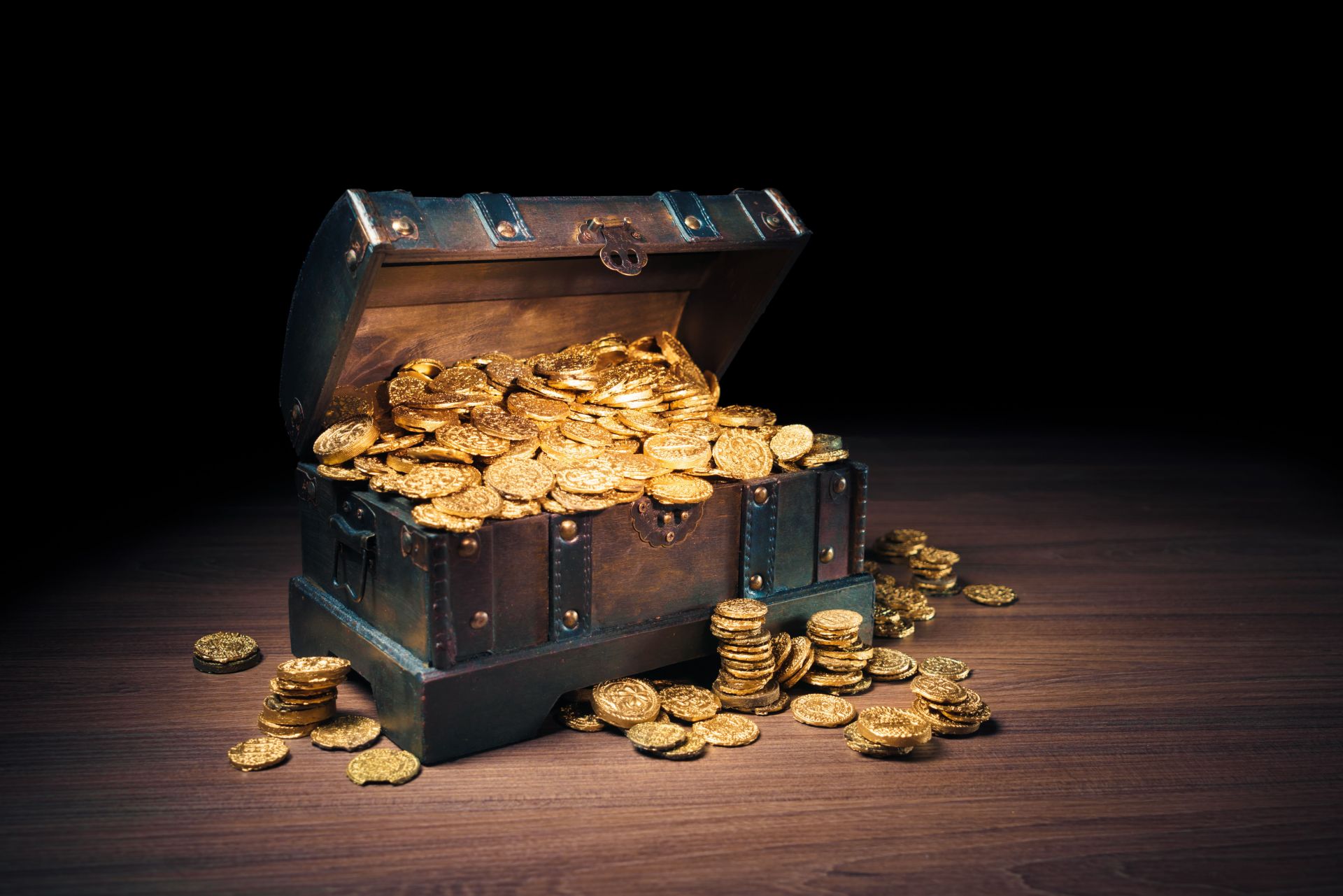 При арестуването на Мазлумин са били открити два тона златни монети