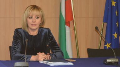  Мая Манолова ще се кандидатира за кмет при едно изискване 