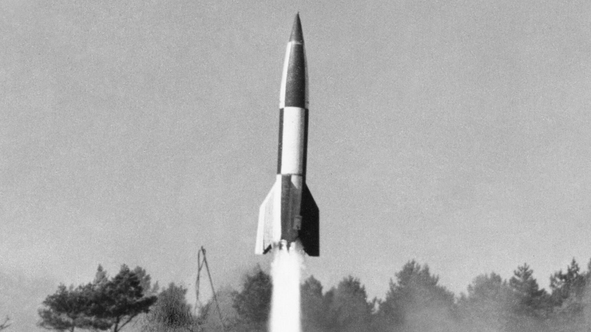 Ракетата V-2 е първата, способна да достигне космоса