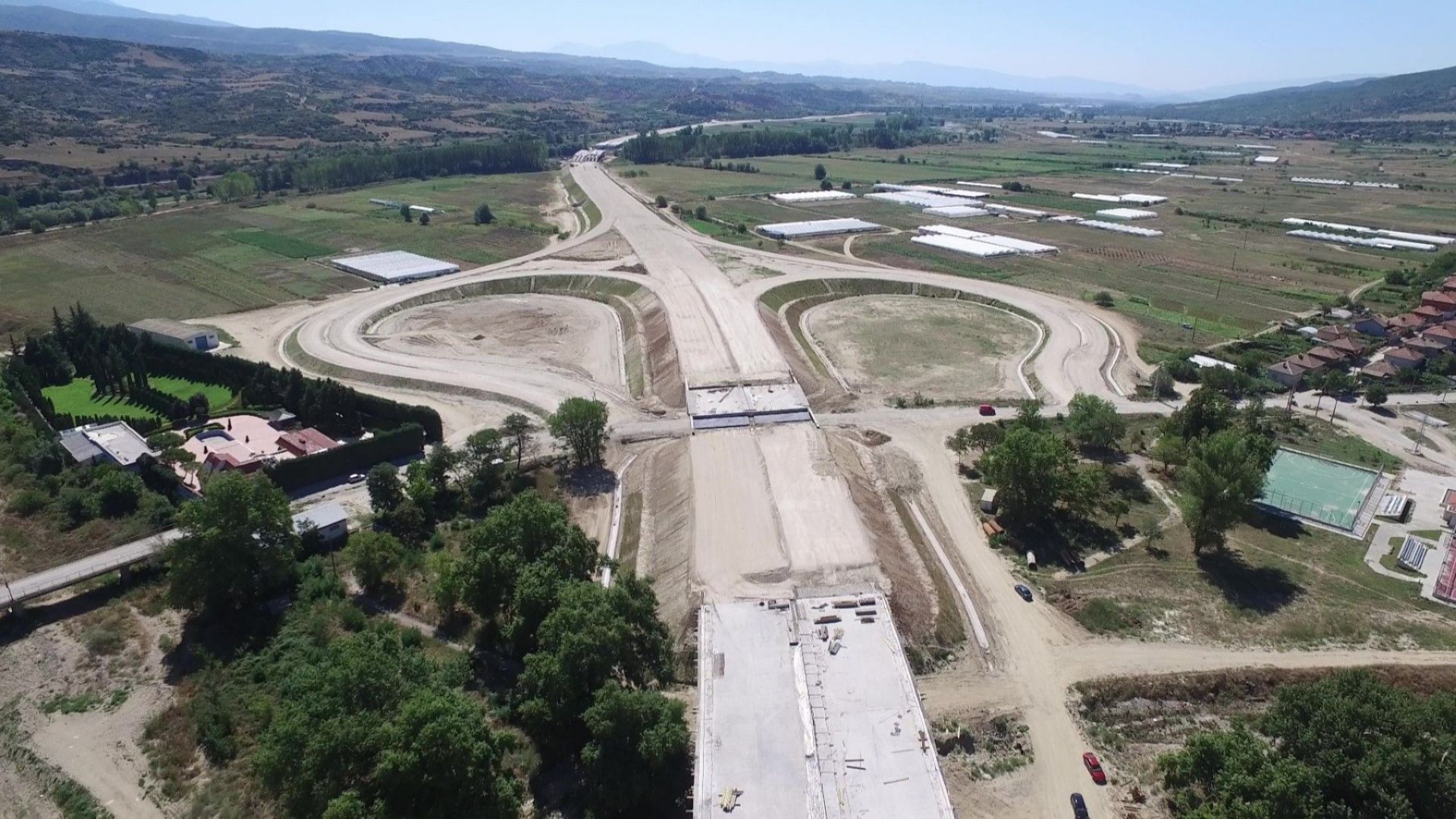 В началото на декември ще направим откриването на автомагистрала Струма