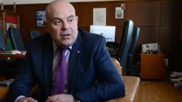 Спира четенето на обвинението за "КТБ". Гешев за края на "комедията": Прокуратурата не се страхува 