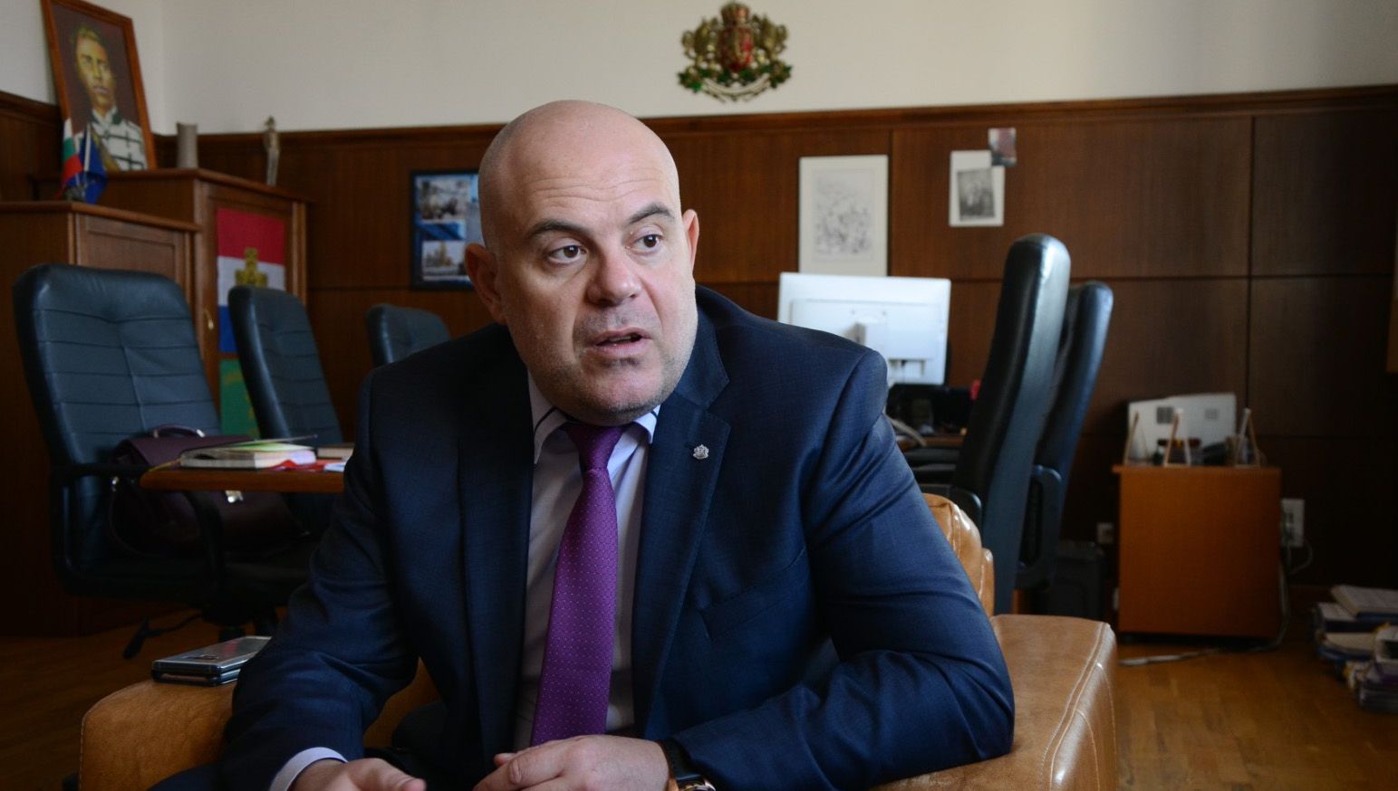 Представянето на прокурори и следователи като втора ръка магистрати е мотивирано от партийни и корпоративни интереси, каза Гешев