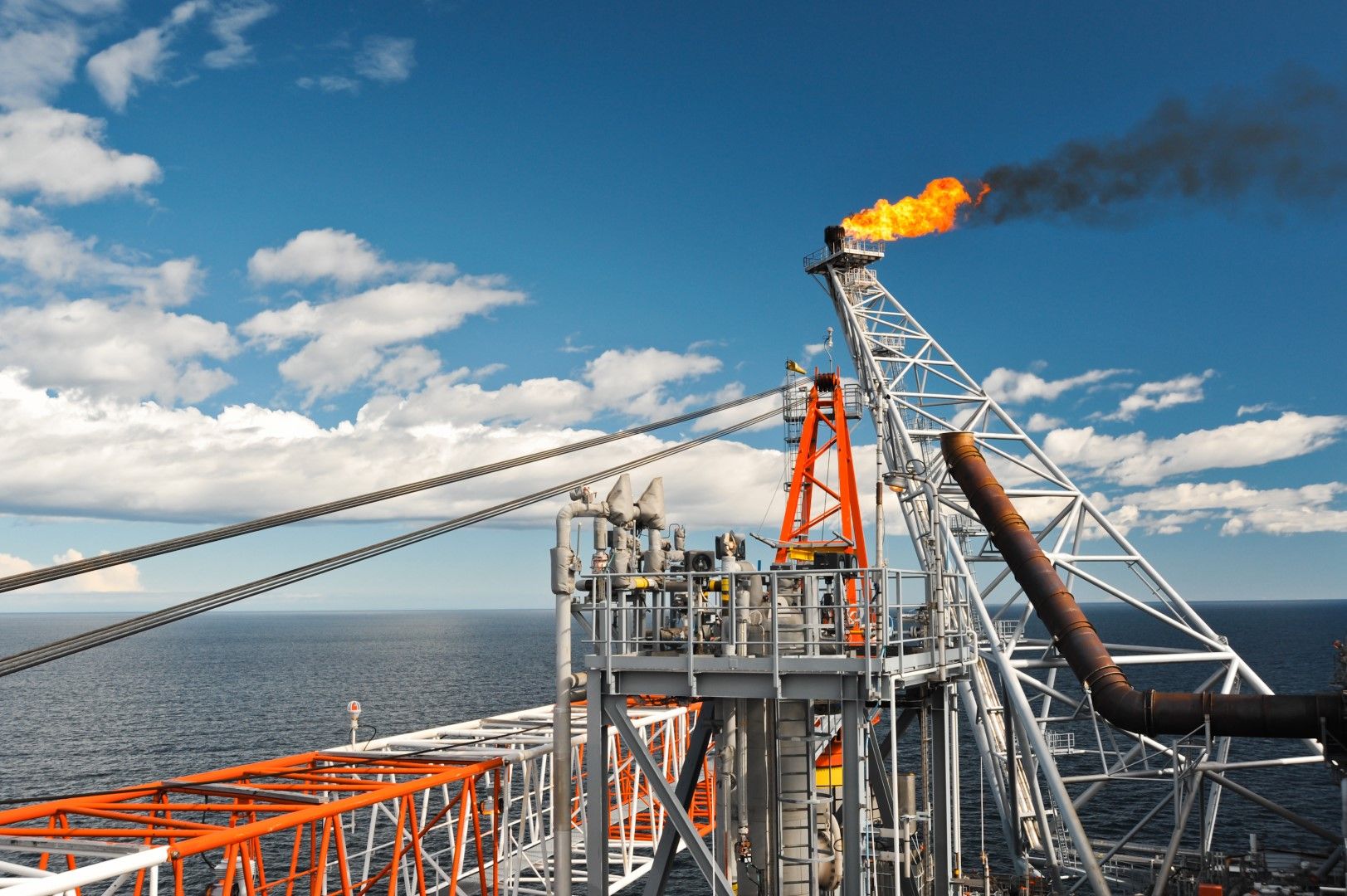 Американска компания ще търси петрол и природен газ край Кипър