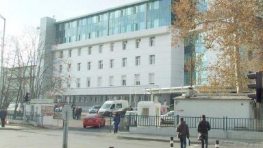 Административно ще бъде сливането на Университетската специализирана болница за активно