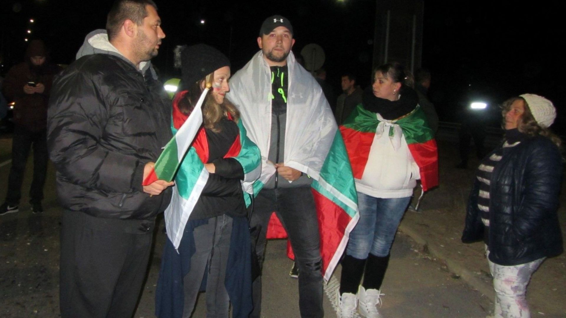 Недоволни перничани отново излязоха на протест и затвориха автомагистрала Люлин