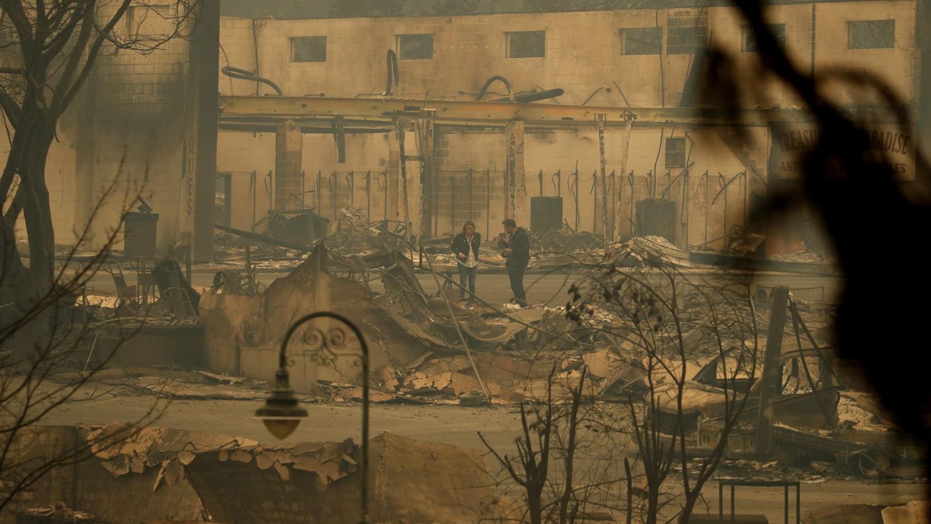 Жертвите на огромния пожар в Северна Калифорния са вече най-малко