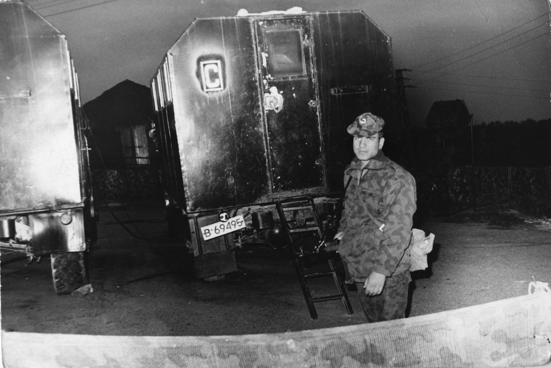 Снимки от строго охранявания обект, в началната фаза на разкопките