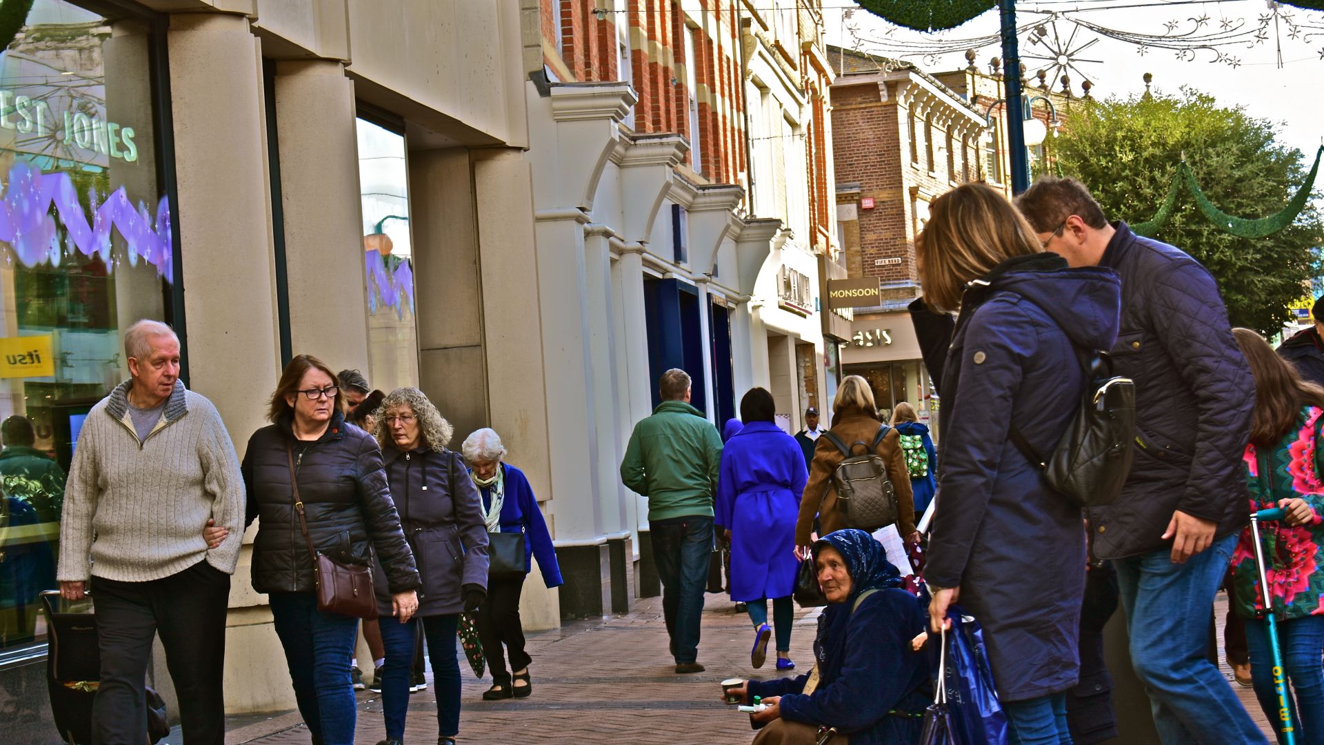 Един от всеки петима британци живее в бедност и не