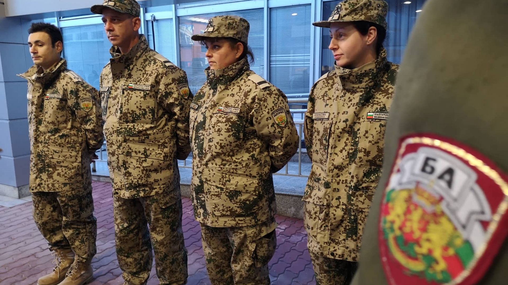 Четиричленен екип от български военни медици замина за Мали. За
