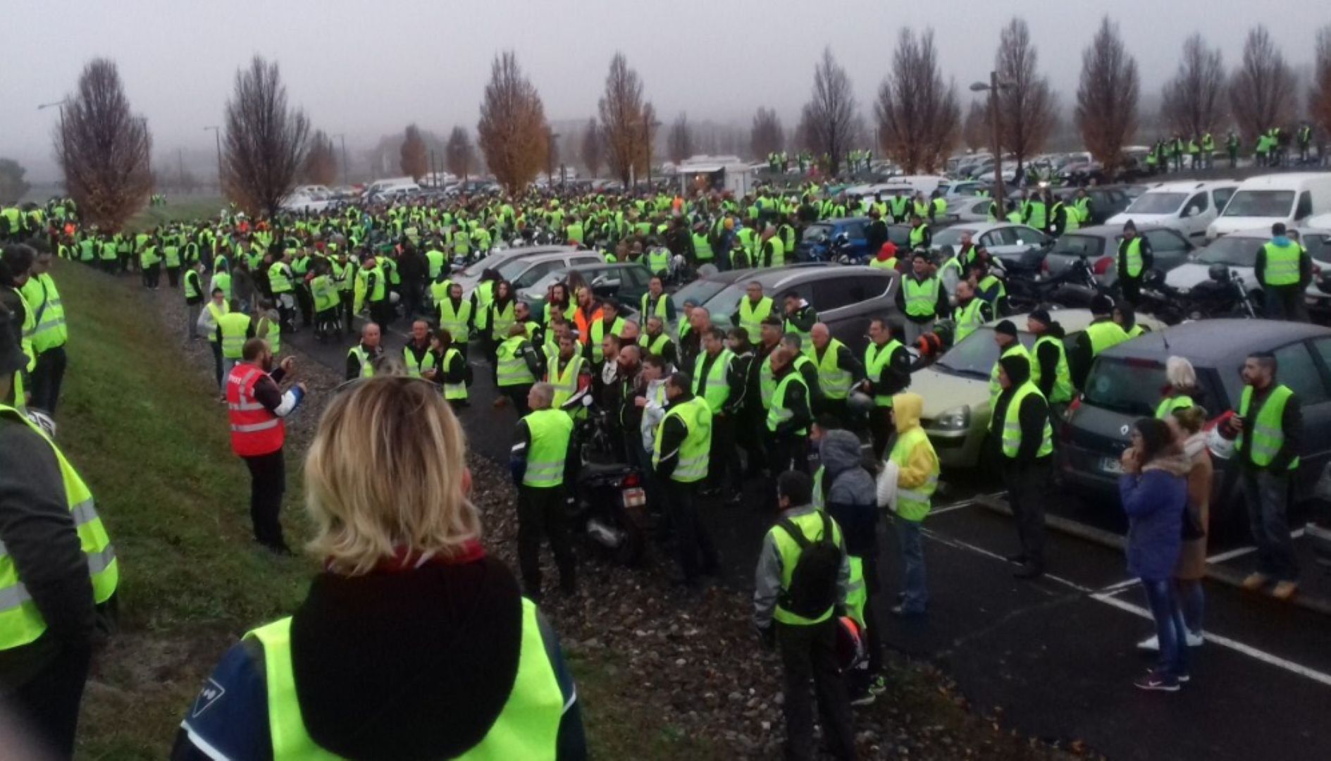 Досега протести на "жълтите жилетки" имаше в Белгия и Франция