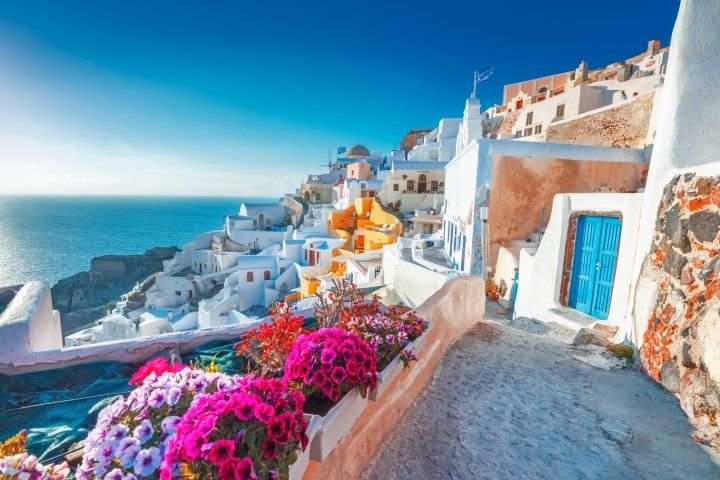 Интересът към недвижими имоти в Гърция по традиция е голям, особено в крайморските райони