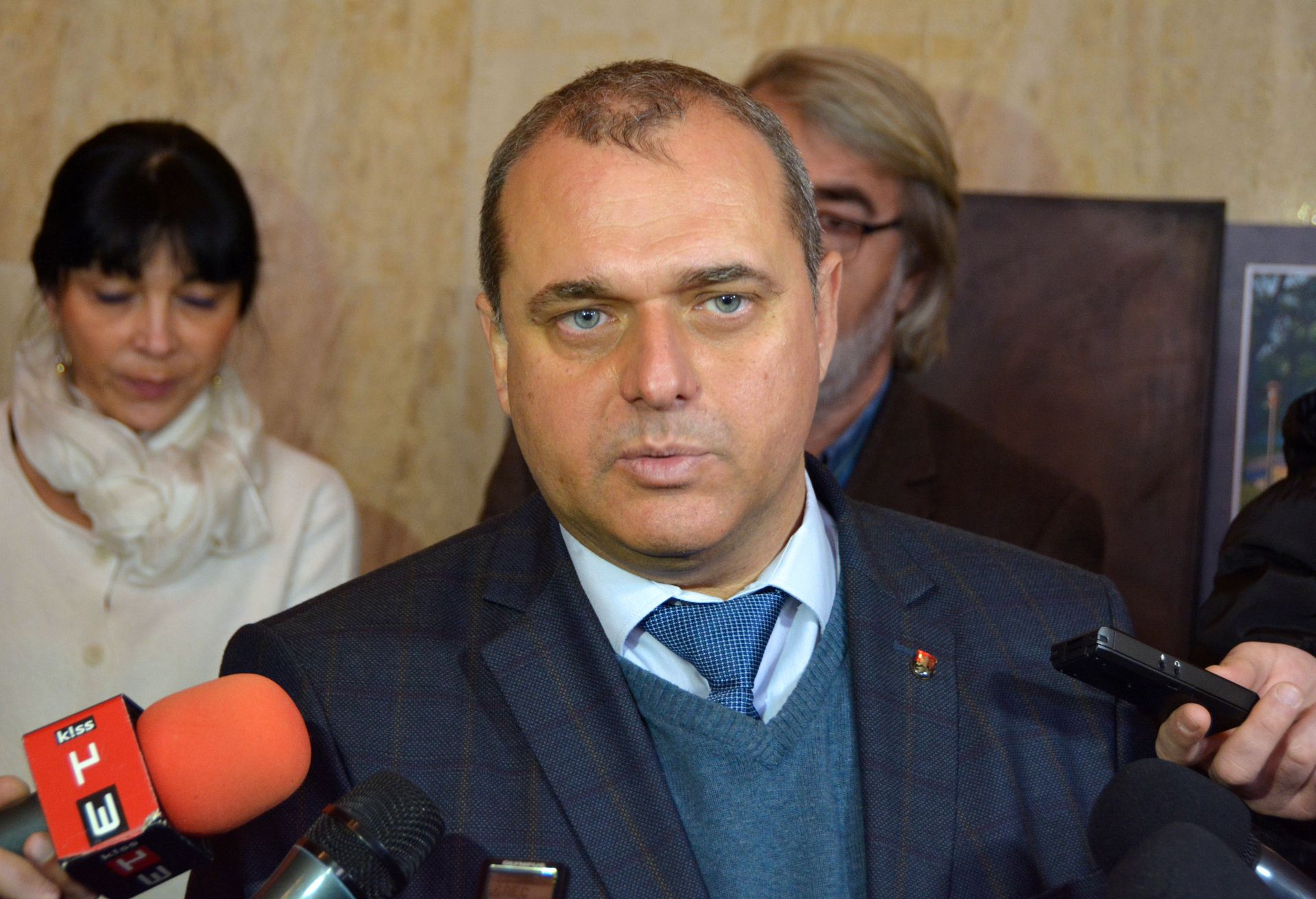 Изгладихме противоречията за ДДС в коалиционния съвет, казва Искрен Веселинов