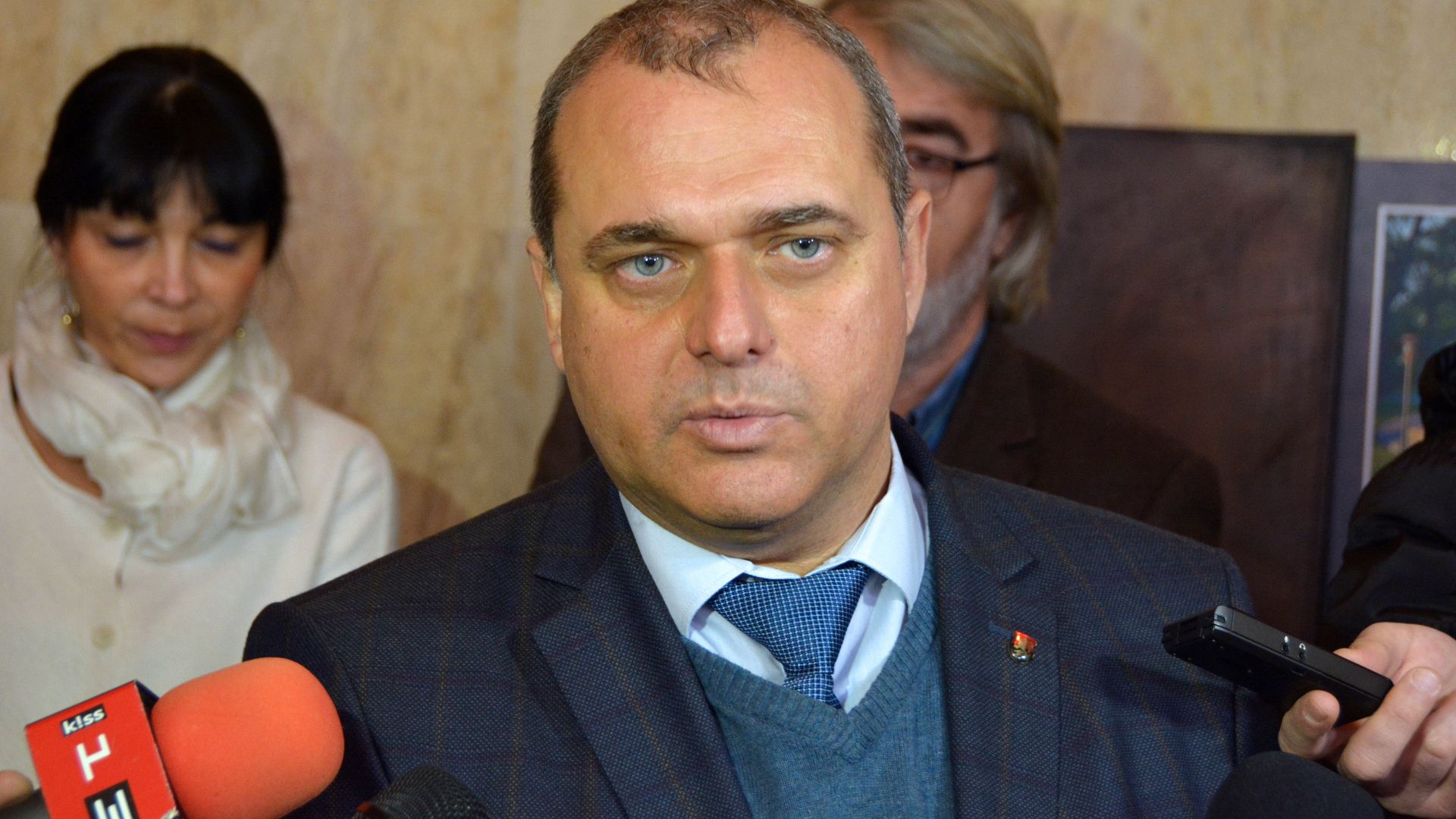 Малкият коалиционен съвет днес е обсъждал оставката на Красимир Каракачанов