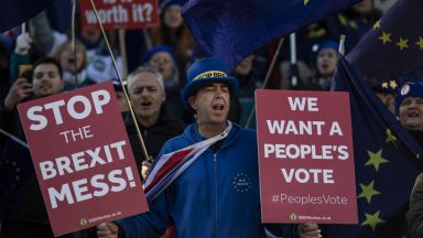 "Гардиън": Втори референдум за Брекзит става все по–реален