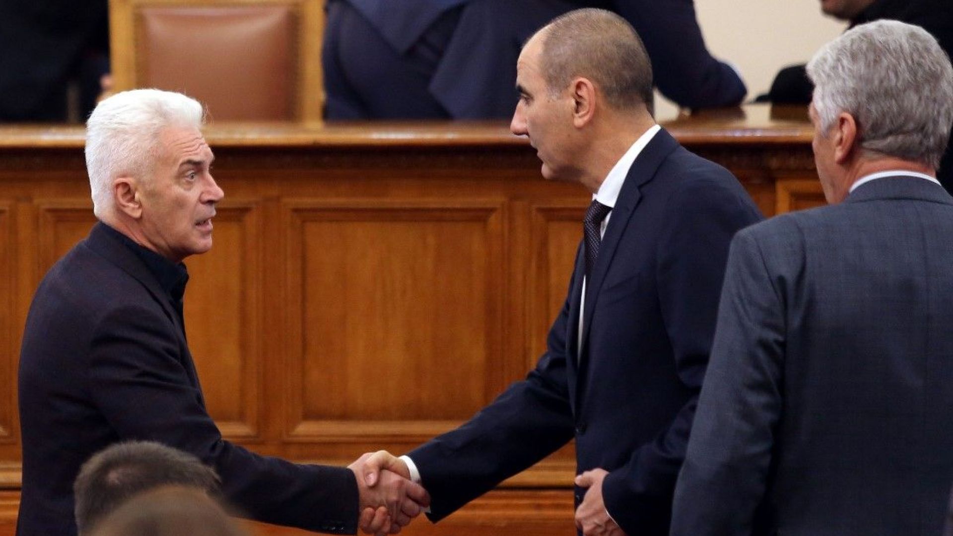 Волен Сидеров и депутатите му бойкотират избора на вицепремиерката Марияна