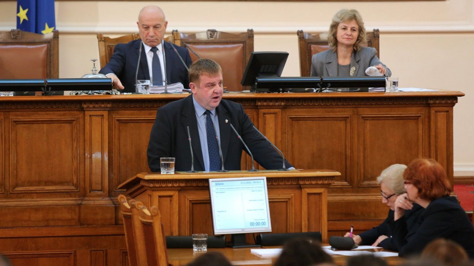 Красимир Каракачанов обобщи в края на дебата при гласуването на