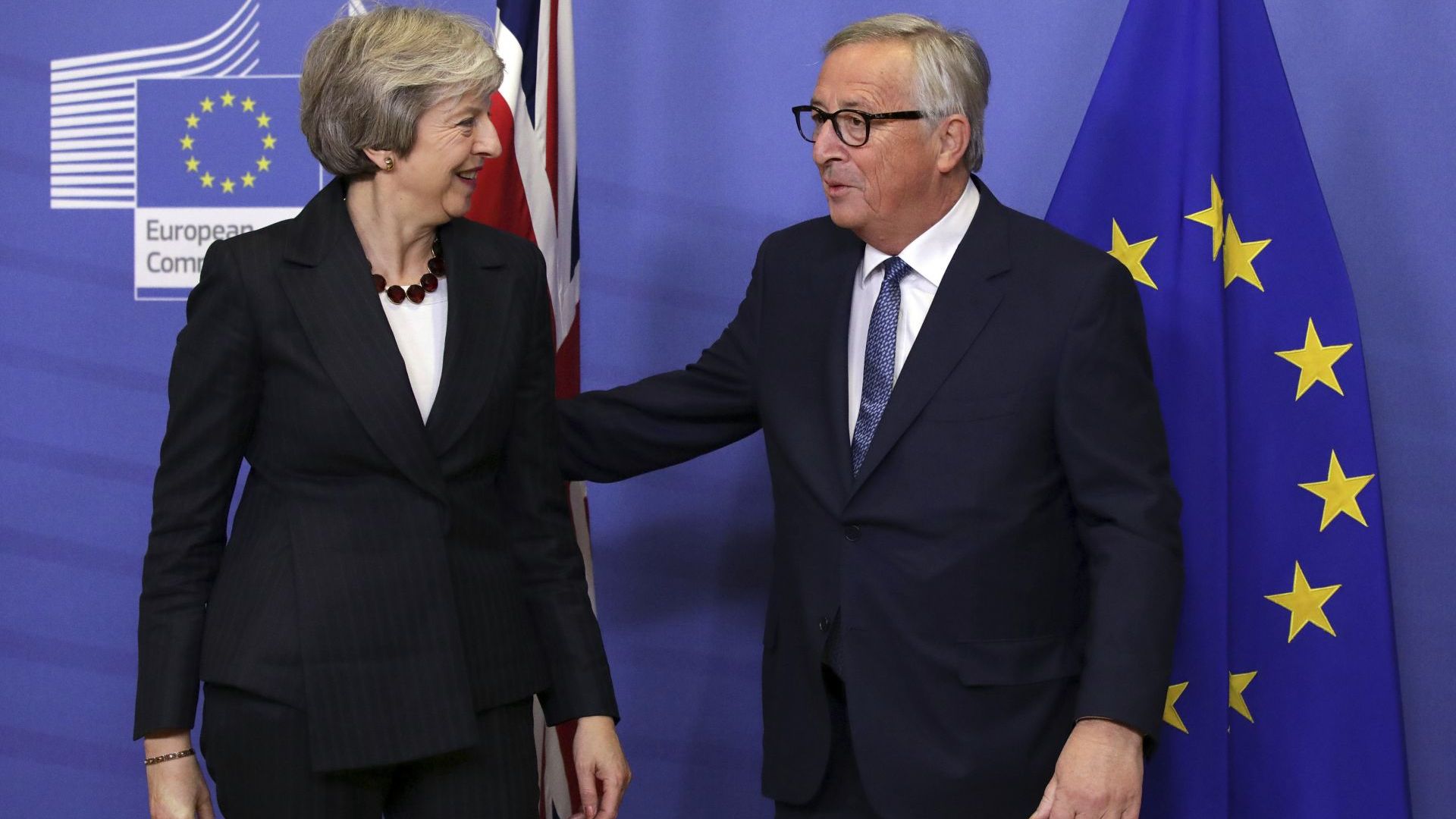 Британският премиер Тереза Мей се срещна с председателя на Европейската