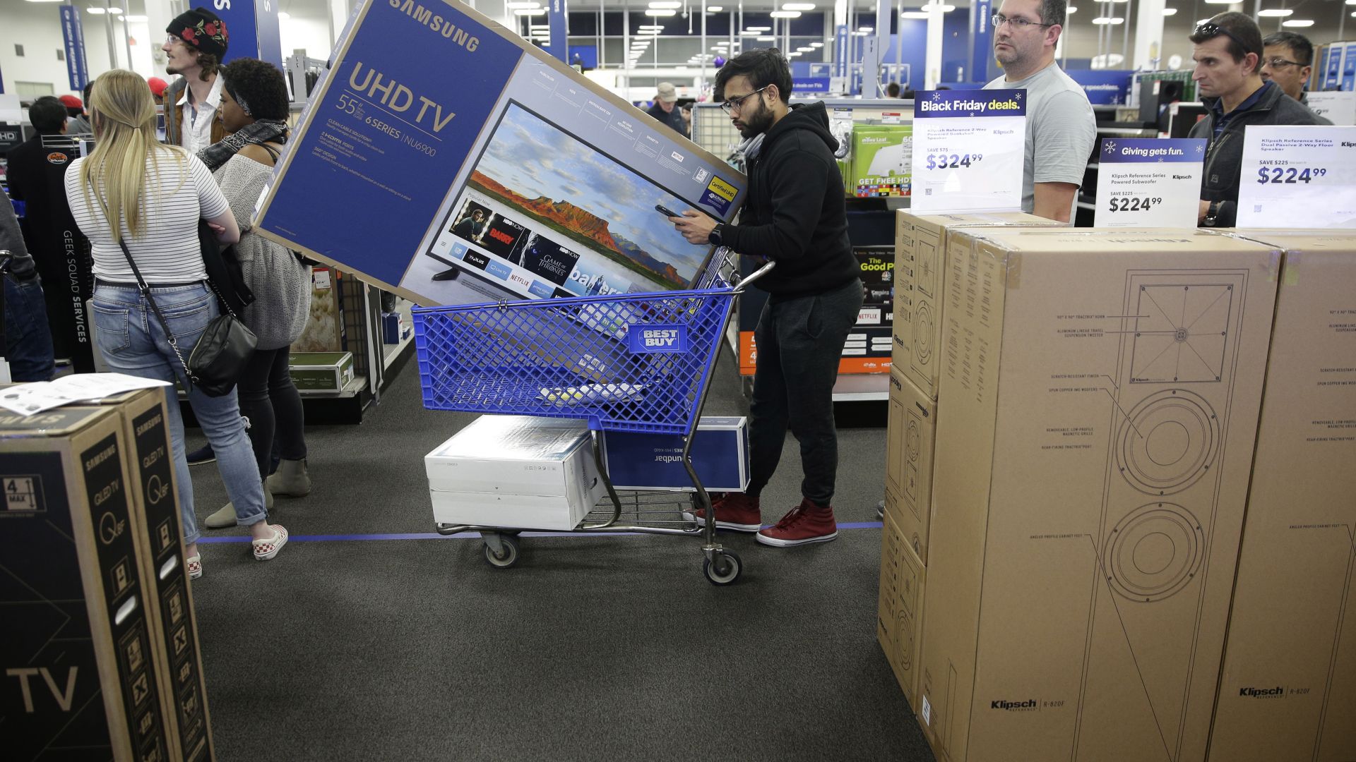 Виж още ГДБОП предупреждава за измамни сайтове по време на