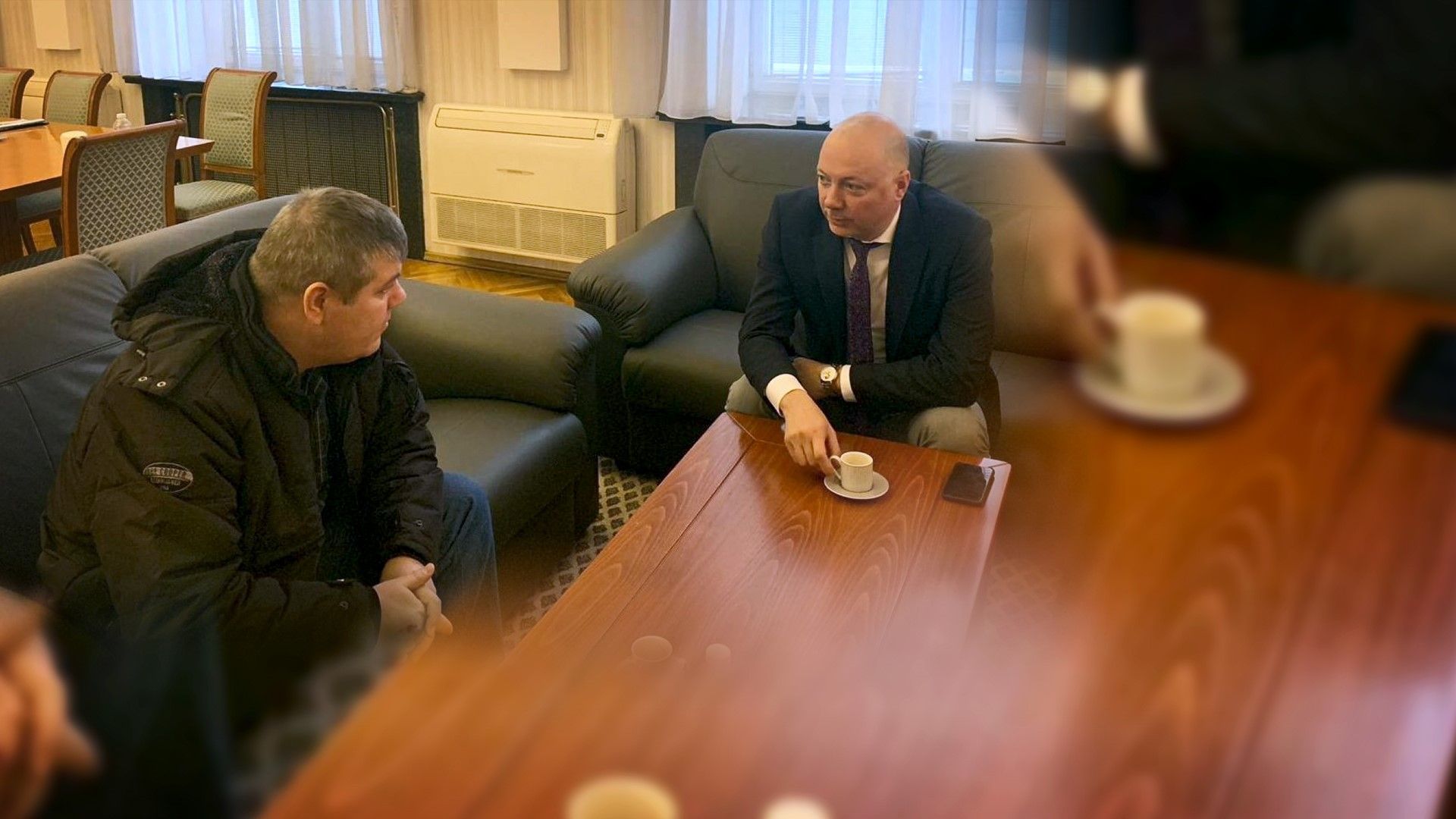 Министърът на транспорта Росен Желязков се срещна днес с локомотивния