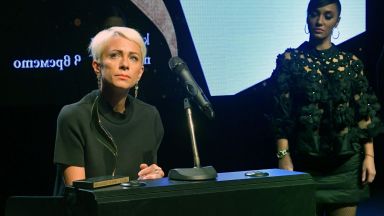 Нана Гладуиш и Теди Духовникова с приз "Жена на годината" (снимки)