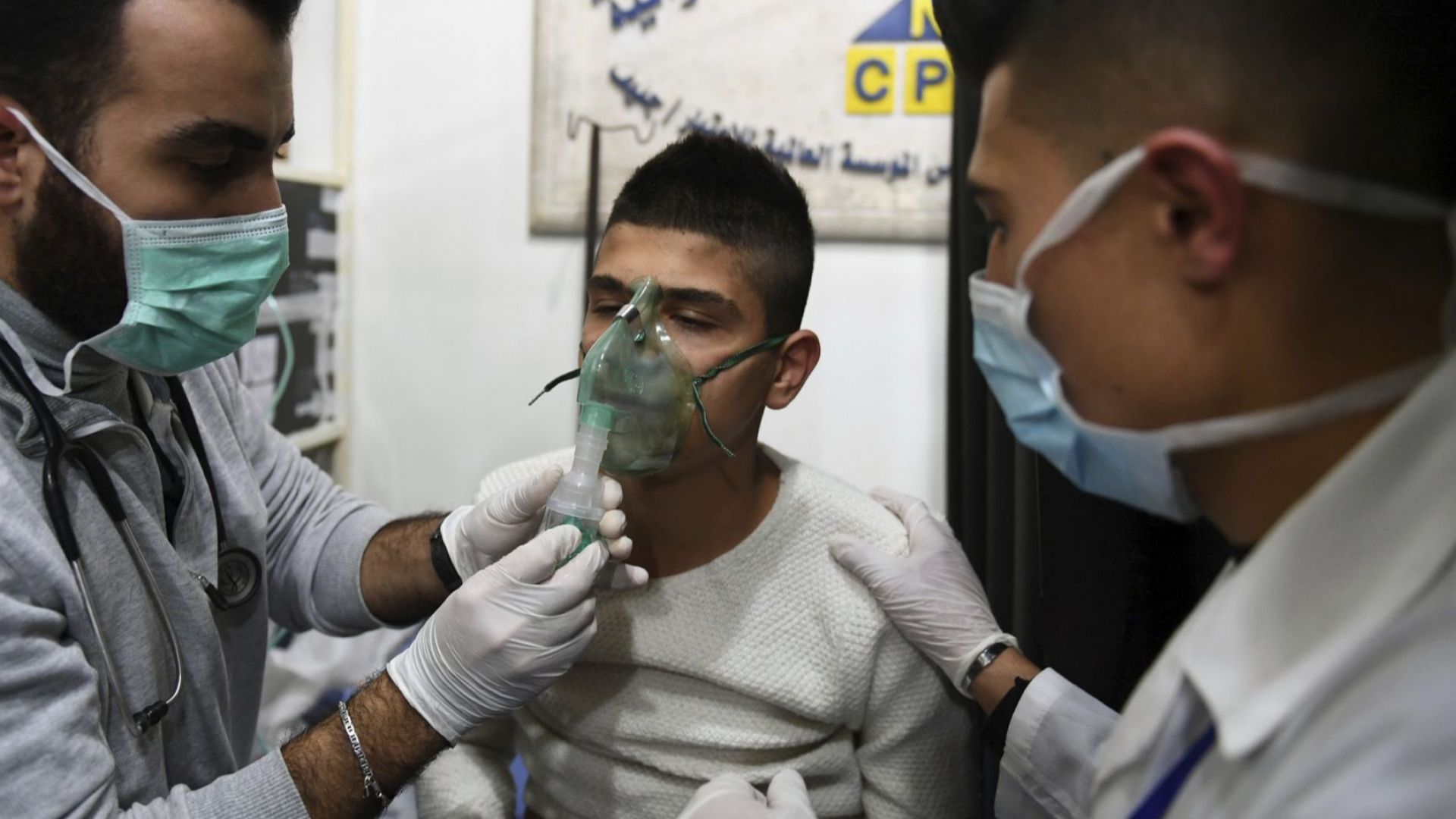 Десетки пострадали при нападение с отровен газ в Сирия